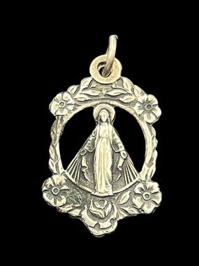 Catholic silver tone Miraculous Medal Virgin Mary flower pendant for necklace